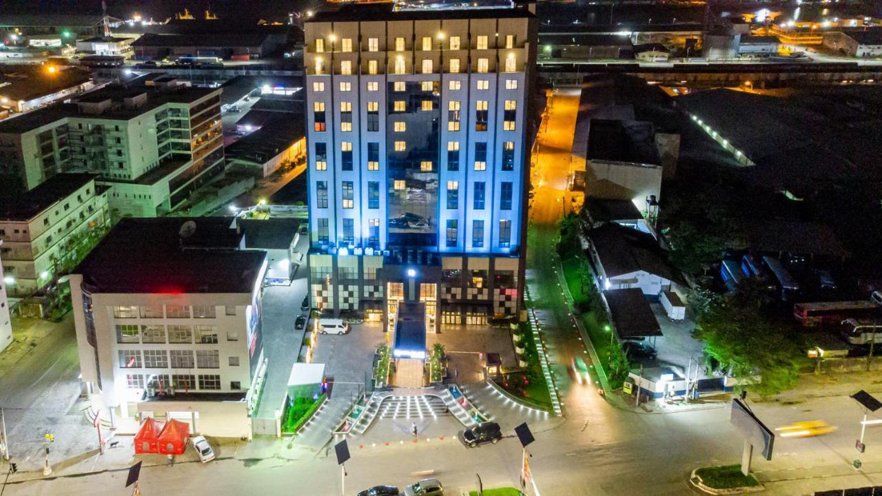 Krystal Palace Douala Exterior foto